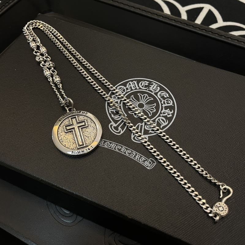 Ch*0me He**ts necklaces